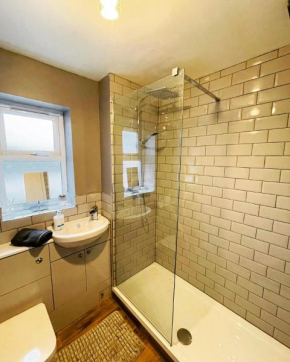 Two Double bedrooms apartment near Hull city centre